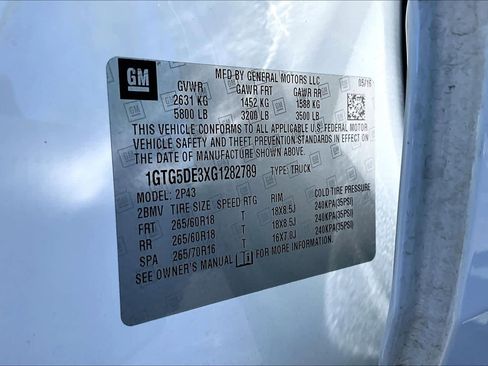 Used 2016 GMC Canyon SLT w/ Driver Alert Package image 34