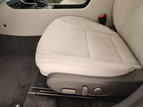 Used 2025 Hyundai Kona SEL FWD image 26