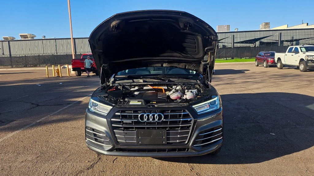 Used 2020 Audi Q5 e Premium AWD/4WD image 38