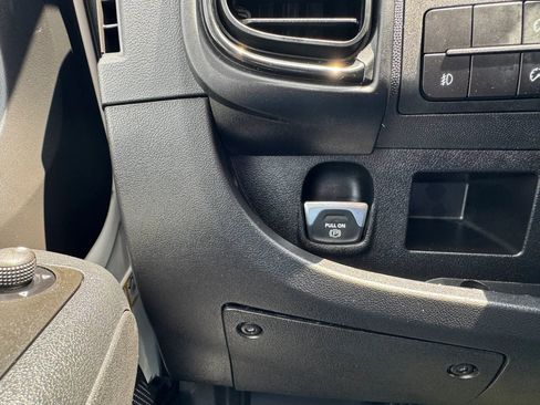 Used 2026 RAM ProMaster 2500 w/ Convenience Group FWD image 20
