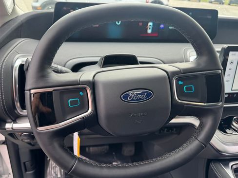 New 2026 Ford Expedition Platinum w/ Driver's Package image 18