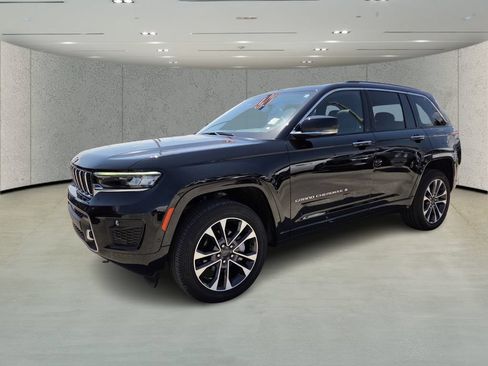Used 2022 Jeep Grand Cherokee Overland RWD image 6