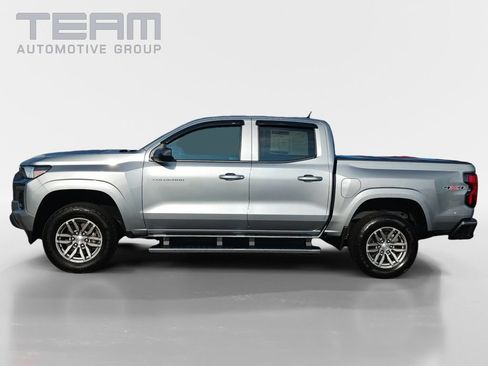 Used 2025 Chevrolet Colorado LT AWD/4WD image 4