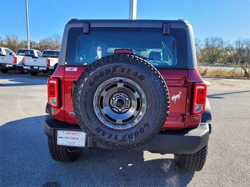 New 2025 Ford Bronco Base w/ Sasquatch Package image 8