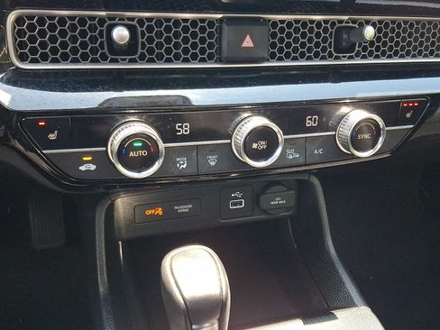 Certified 2024 Honda Civic EX image 16