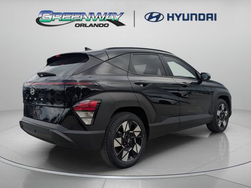 Used 2025 Hyundai Kona SEL FWD image 8