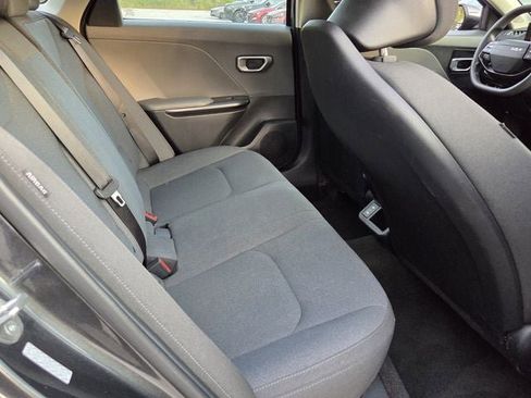 Used 2025 Kia K4 LXS FWD image 13