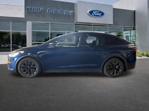 Used 2023 Tesla Model X Base image 2