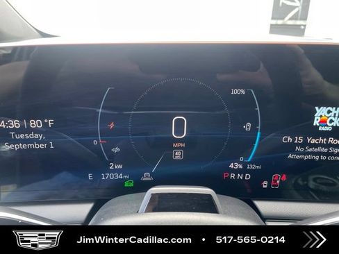 Certified 2025 Cadillac Optiq Luxury 2 w/ LPO, Floor Liner Package AWD/4WD image 31