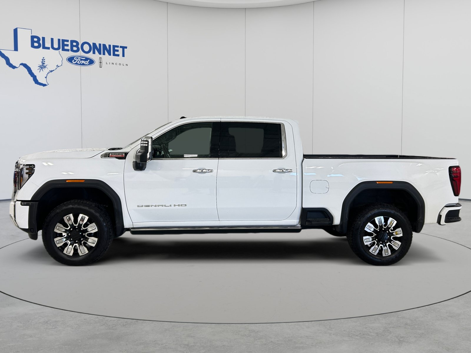 Used 2026 GMC Sierra 2500 Denali w/ Denali Reserve Package AWD/4WD image 8