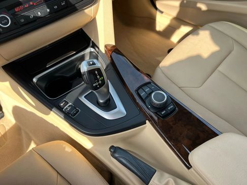 Used 2013 BMW 320i xDrive 320i xDrive Sedan 4D image 14