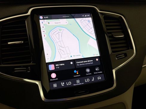 Used 2023 Volvo XC90 B6 Plus w/ Protection Package Premier image 13