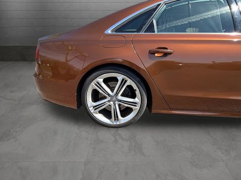 Used 2014 Audi S8 AWD/4WD image 35