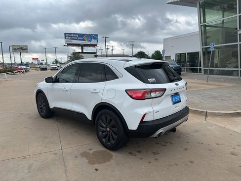 Used 2020 Ford Escape SE FWD image 7