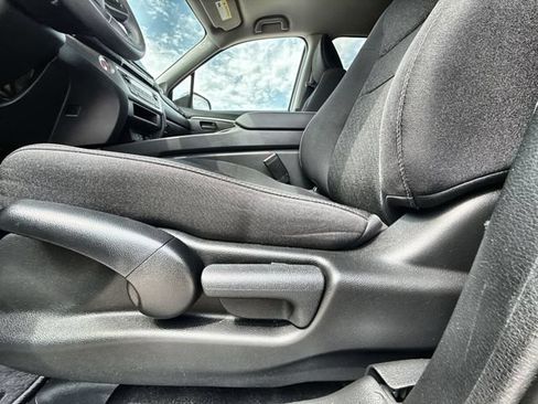 Used 2025 Honda Ridgeline Sport image 12