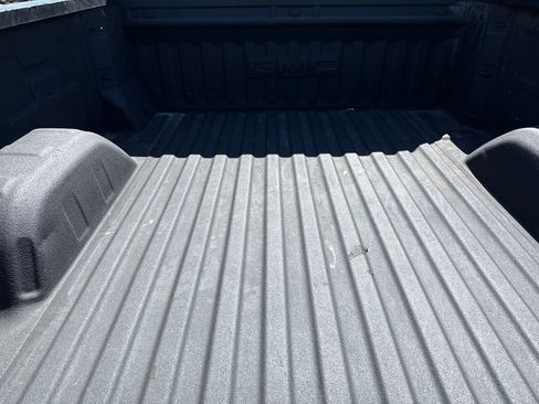 Used 2023 GMC Sierra 1500 Elevation image 9