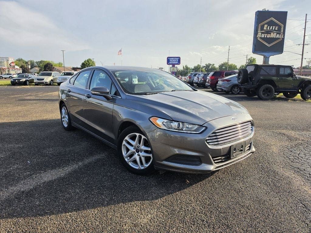Used 2014 Ford Fusion SE FWD image 1