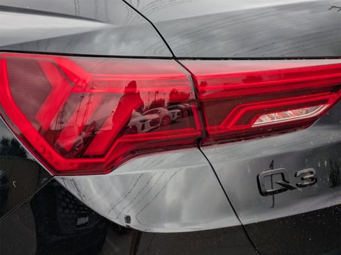 New 2025 Audi Q3 2.0T Premium image 14