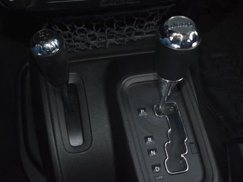 Used 2015 Jeep Wrangler Unlimited Sport image 23