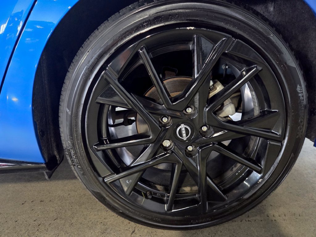 Used 2025 Nissan Sentra SR w/ SR Premium Package FWD image 25