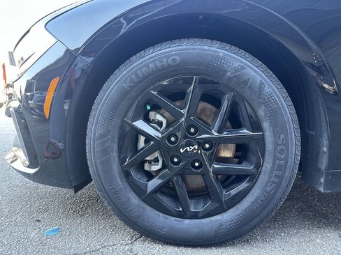 Certified 2025 Kia K5 LXS FWD image 18
