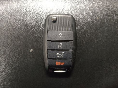 Used 2019 Kia Soul + image 32