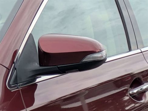 Used 2013 Toyota Avalon XLE Premium image 11