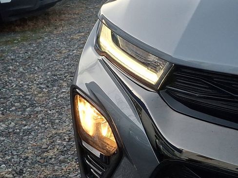 Used 2023 Chevrolet TrailBlazer RS image 35