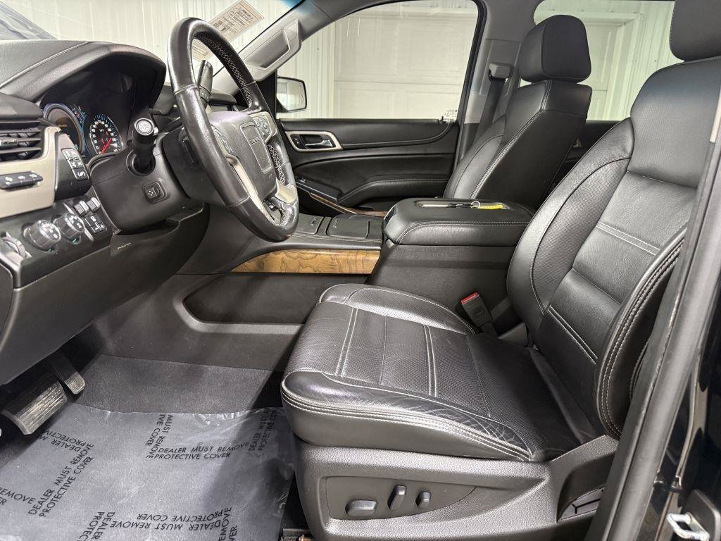 Used 2019 GMC Yukon XL Denali w/ Denali Ultimate Package AWD/4WD image 11