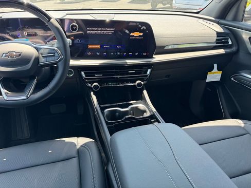 New 2026 Chevrolet Traverse LT w/ Enhanced Driving Package FWD image 25