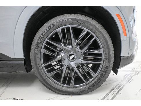 New 2026 Cadillac Escalade IQ Sport 2 w/ LPO, ONYX Package image 8