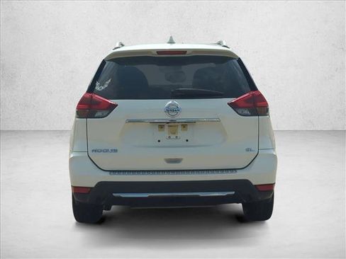 Used 2018 Nissan Rogue SL w/ Premium Package image 6