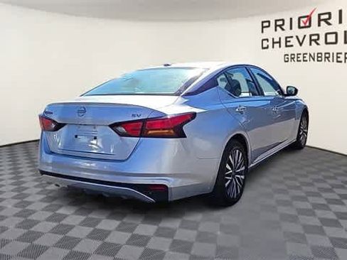 Used 2023 Nissan Altima 2.5 SV image 8