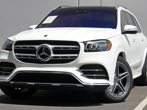 Used 2023 Mercedes-Benz GLS 450 4MATIC image 3