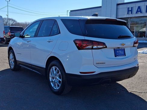 Used 2023 Chevrolet Equinox LS w/ LS Convenience Package image 5