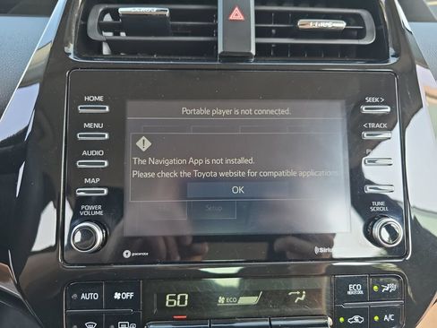 Used 2022 Toyota Prius LE FWD image 24