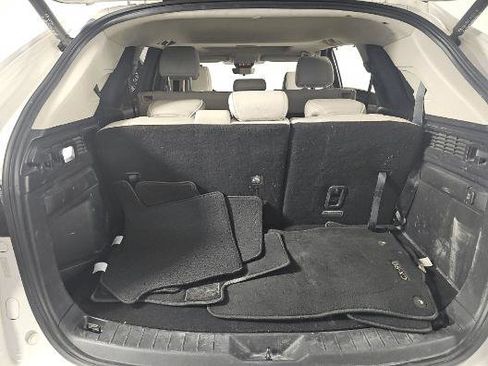Used 2024 MAZDA CX-90 3.3 Turbo w/ Preferred Plus AWD/4WD image 8