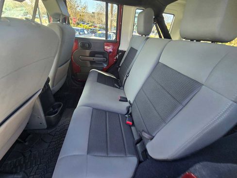 Used 2010 Jeep Wrangler Unlimited Sahara w/ Trailer Tow Group image 20