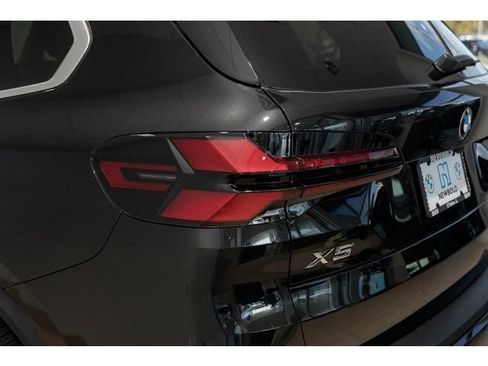 New 2026 BMW X5 xDrive40i w/ Premium Package image 50