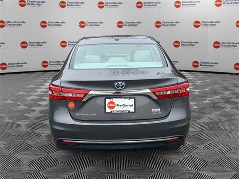 Used 2016 Toyota Avalon Limited image 4