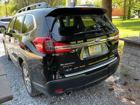 Used 2022 Subaru Ascent Touring AWD/4WD image 7