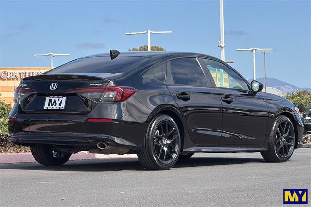 Used 2025 Honda Civic Sport image 4