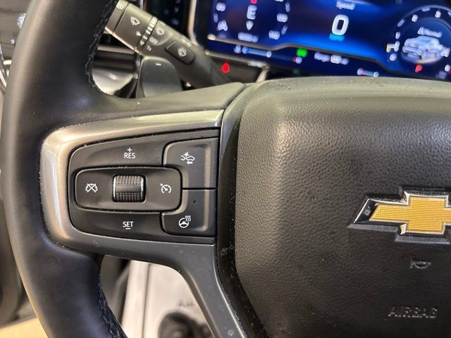 Used 2025 Chevrolet Silverado 1500 LTZ AWD/4WD image 36