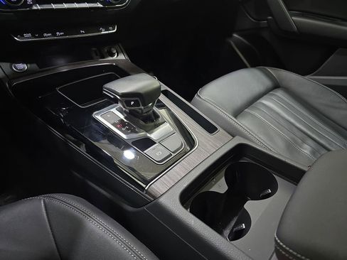 Used 2023 Audi Q5 2.0T Premium w/ Convenience Package image 27