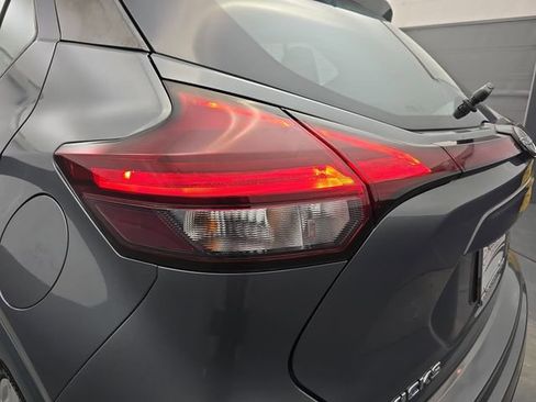 Used 2023 Nissan Kicks S w/ Interior Electronics Package FWD image 18