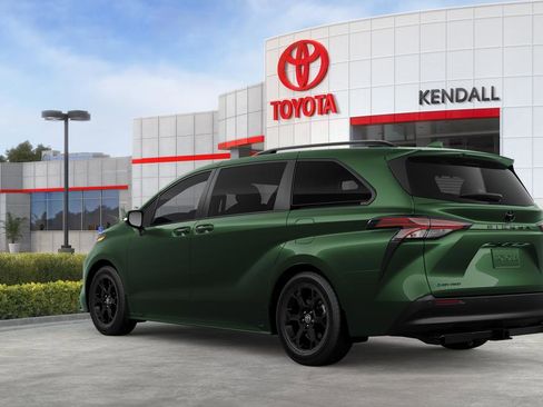New 2026 Toyota Sienna XLE Woodland Edition image 6