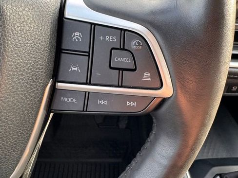 Used 2024 Toyota Grand Highlander Limited image 35