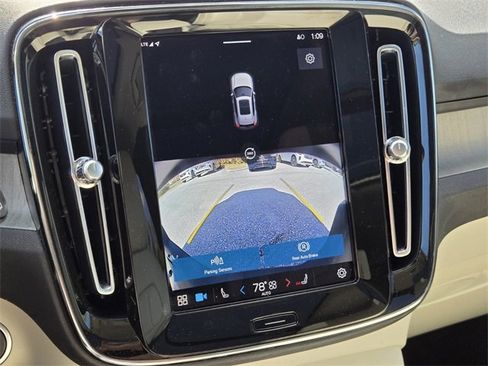 Certified 2023 Volvo XC40 B5 Plus w/ Protection Package Premier image 26