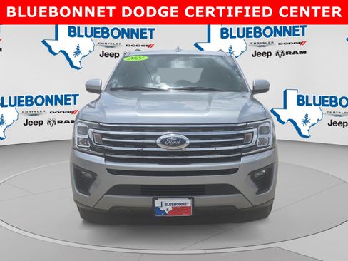 Used 2021 Ford Expedition XLT RWD image 2