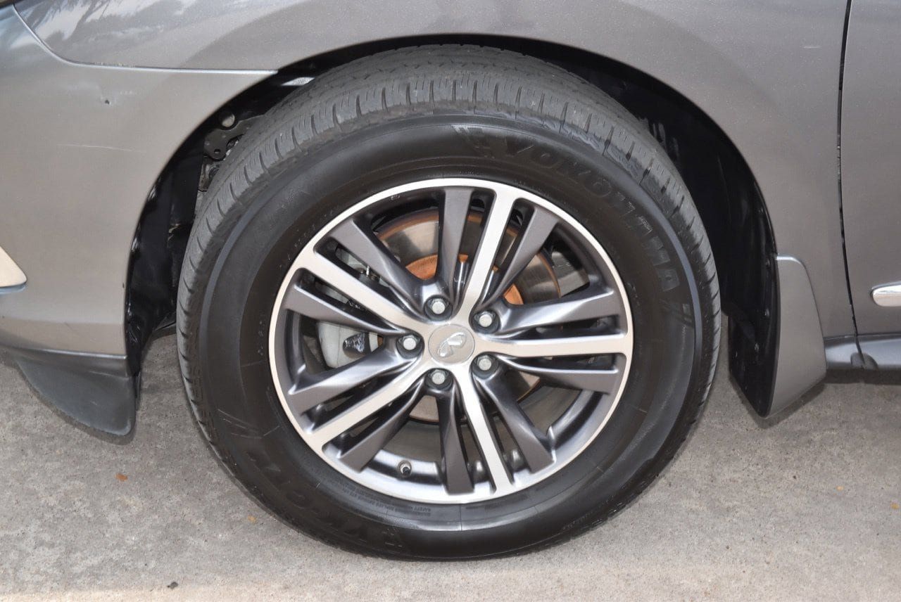 Used 2019 INFINITI QX60 Luxe w/ Essential Package FWD image 39